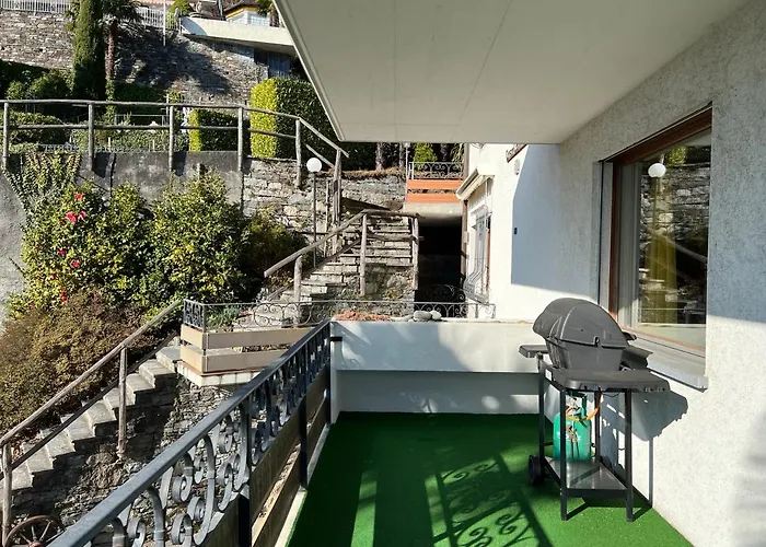 Brissago: Casa Collinetta H 布里萨戈